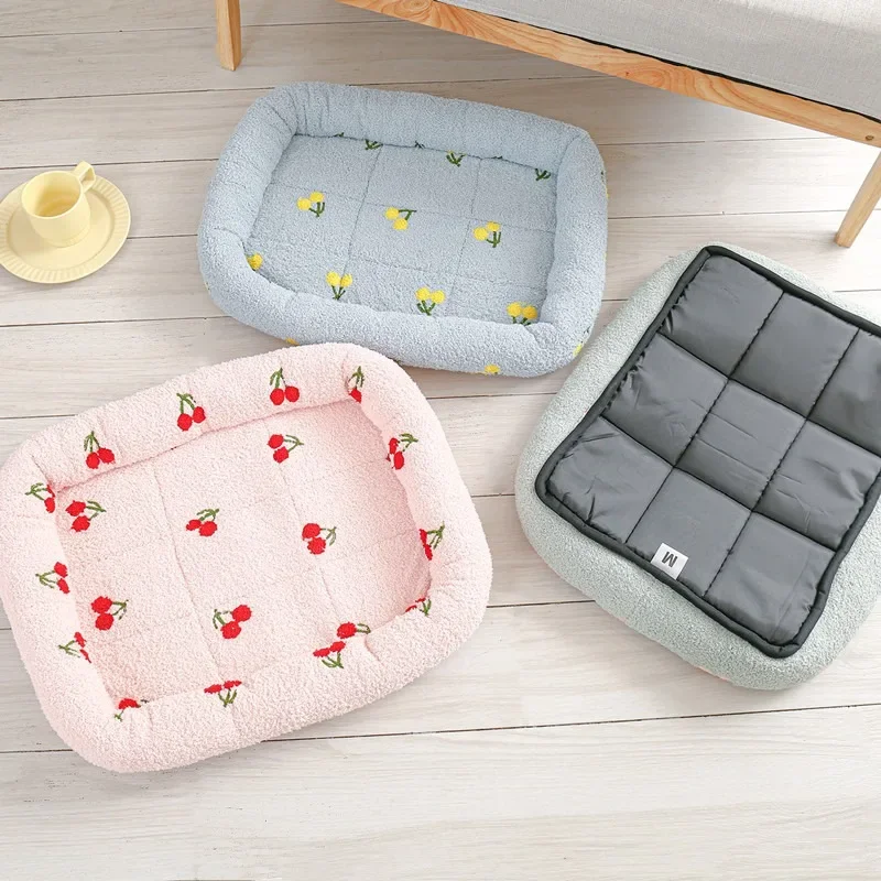 Universal Kennel Cloud Velvet  - Calming Dog Bed recensione e prezzo