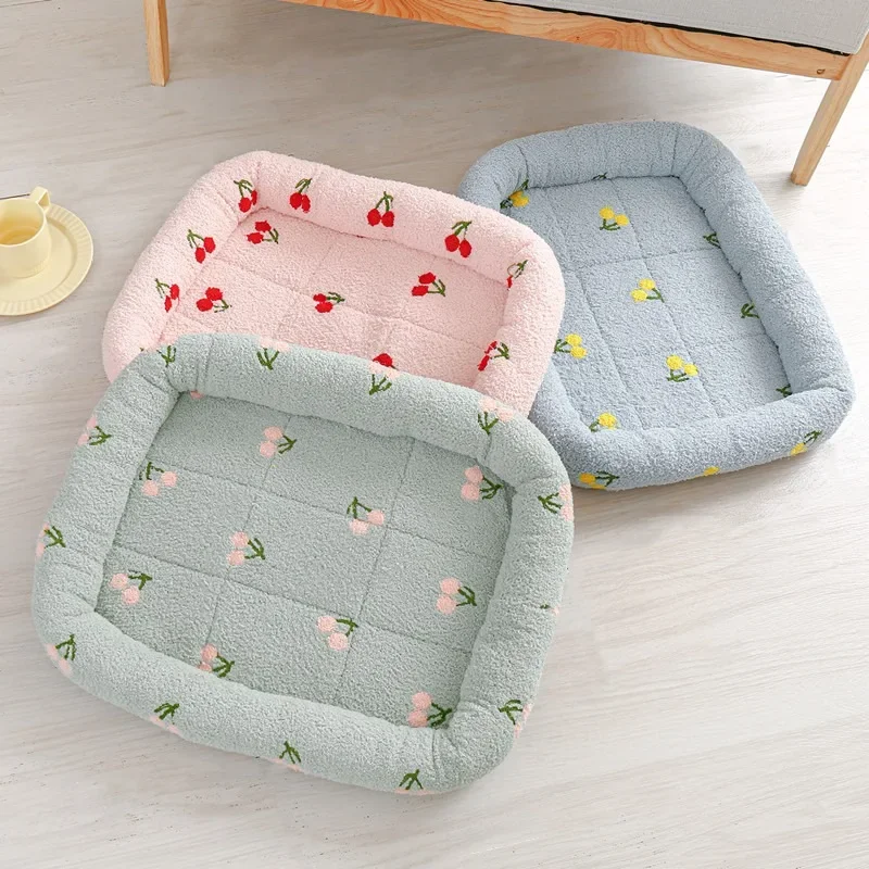 Universal Kennel Cloud Velvet  - Calming Dog Bed recensione e prezzo