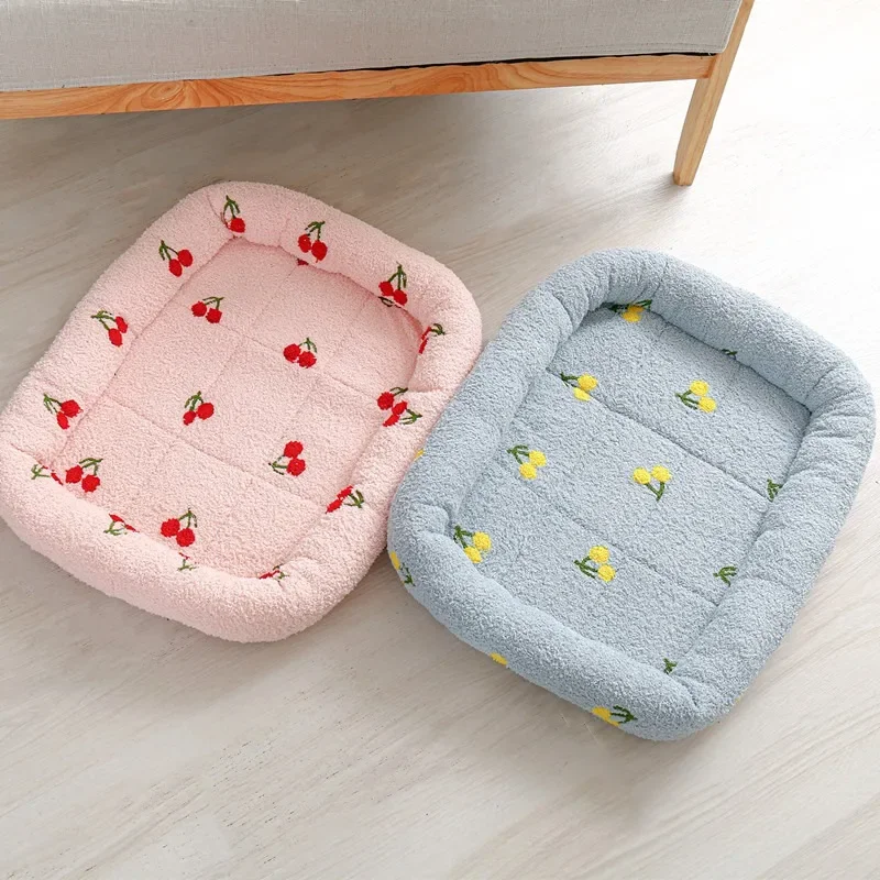 Universal Kennel Cloud Velvet  - Calming Dog Bed recensione e prezzo